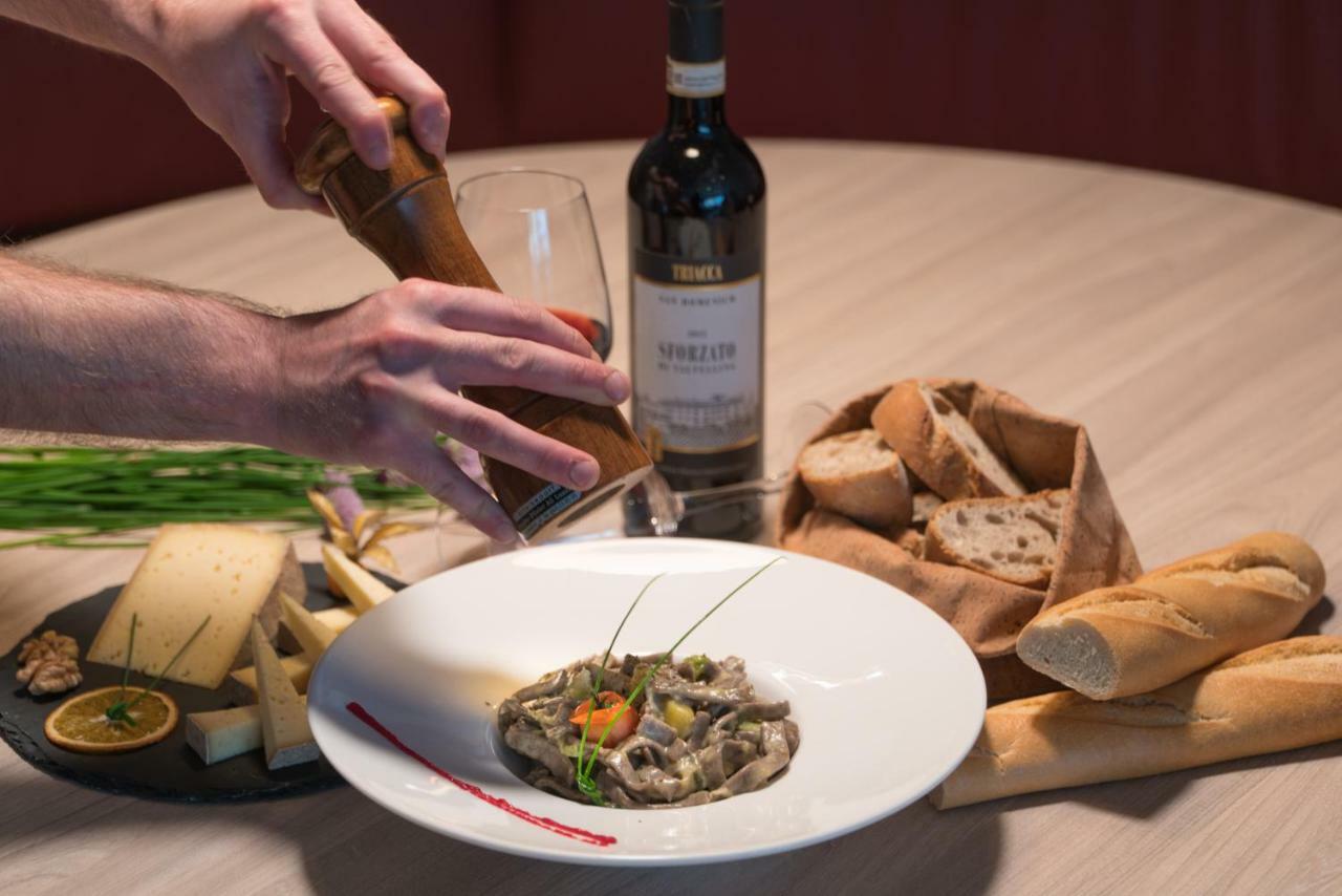 Poschiavo Suisse Hotel & Traditional Fondue Stube 외부 사진
