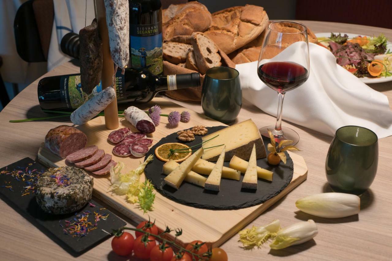 Poschiavo Suisse Hotel & Traditional Fondue Stube 외부 사진